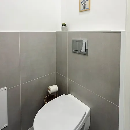 Apartment M101 2